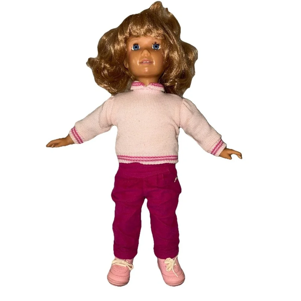 Julie Worlds Most Intelligent Talking Doll 1987 Worlds of Wonder Box Works *flaw